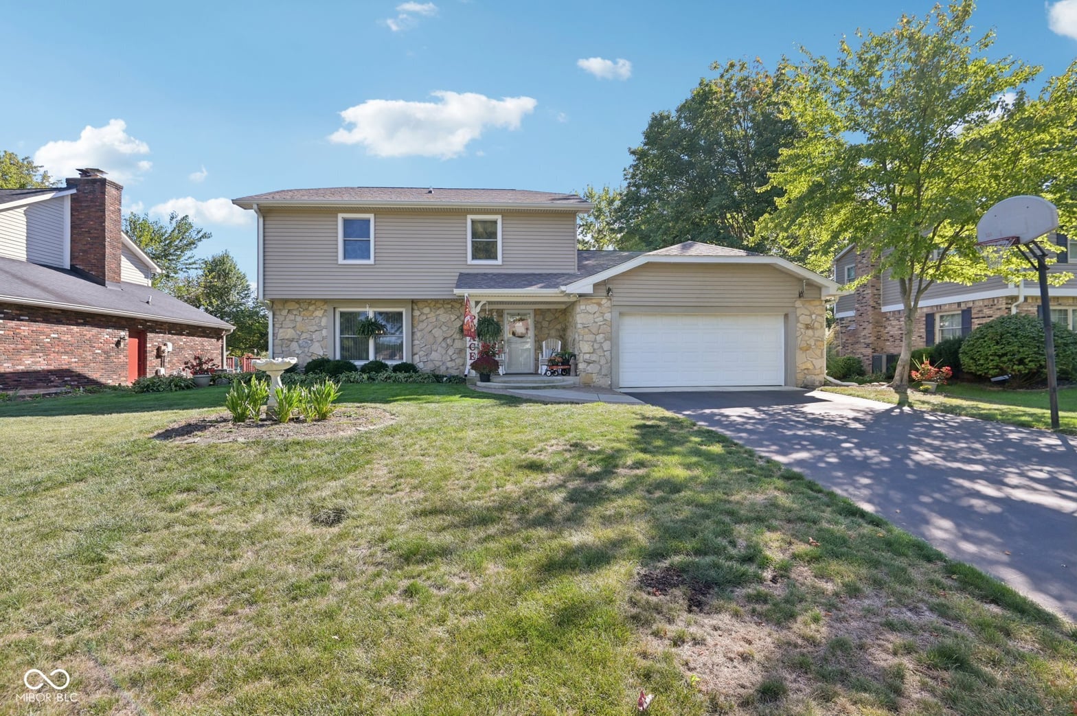 Front exterior at 6525 Buttonwood Drive, Noblesville, IN