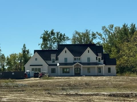 787 W 193rd Street