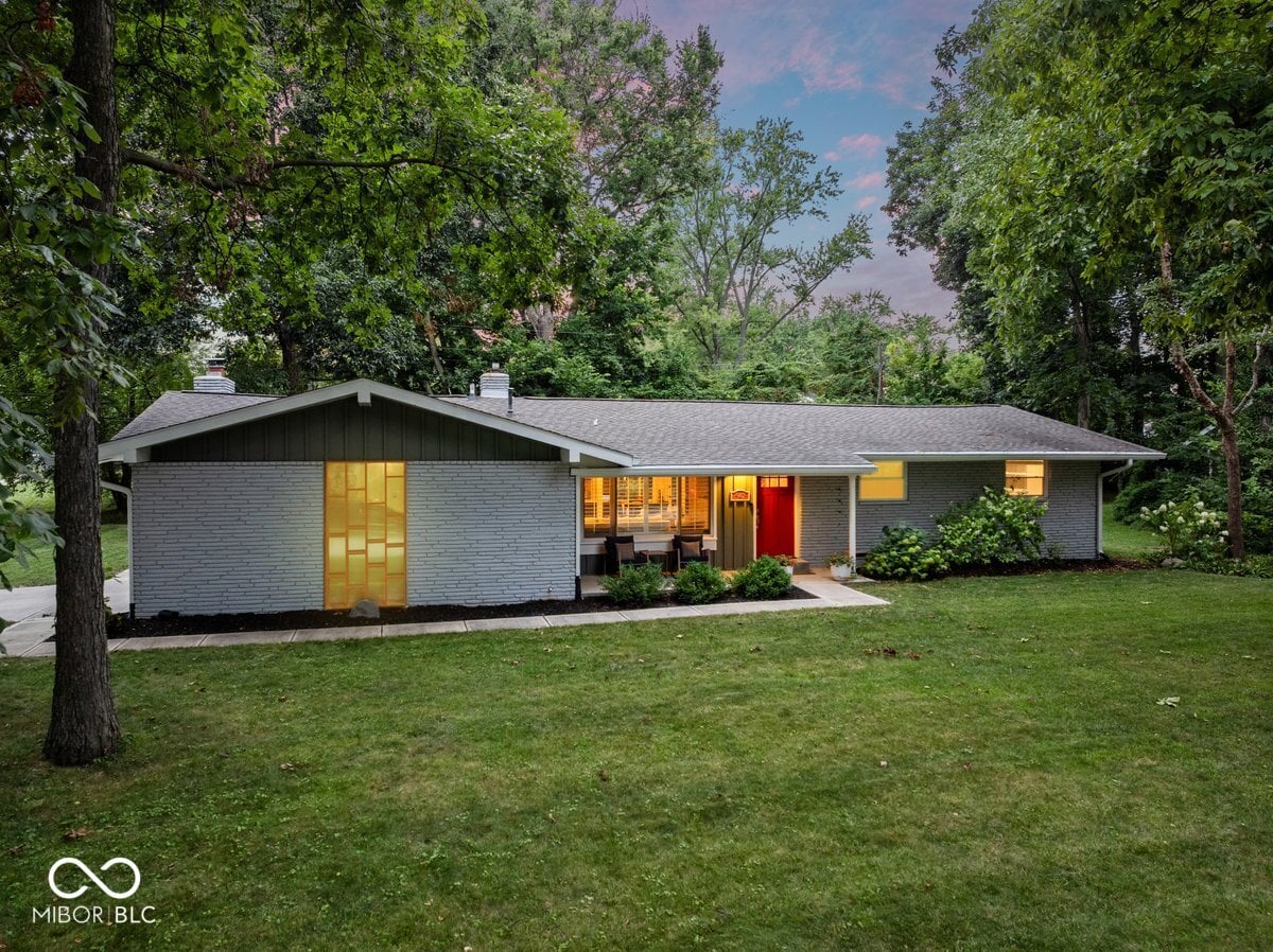 Photo of 542 Ash Drive, Carmel, IN