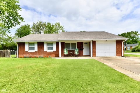 Photo of 8704 Montery Road, Indianapolis, IN