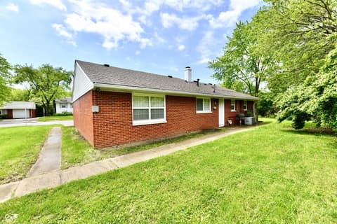 Photo of 8704 Montery Road, Indianapolis, IN