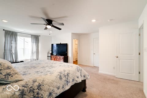 Photo of 234 Winding Brook Way, Pendleton, IN