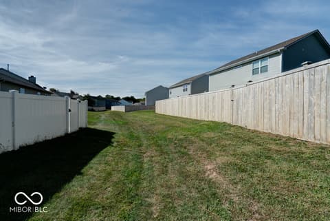 Photo of 234 Winding Brook Way, Pendleton, IN
