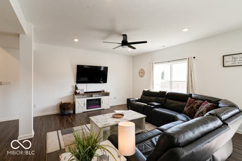 Photo of 234 Winding Brook Way, Pendleton, IN