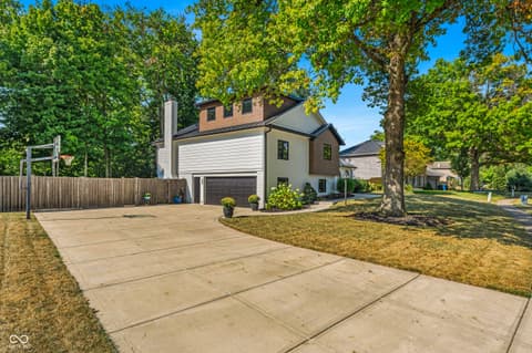 Photo of 12208 Castle Row Overlook, Carmel, IN