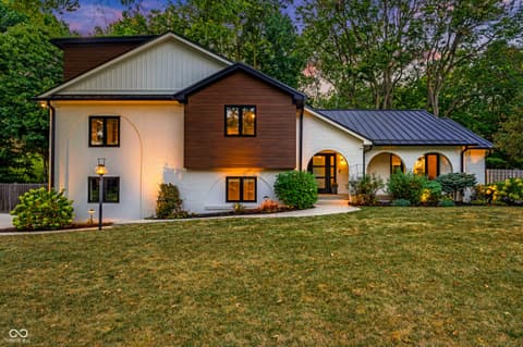 Photo of 12208 Castle Row Overlook, Carmel, IN