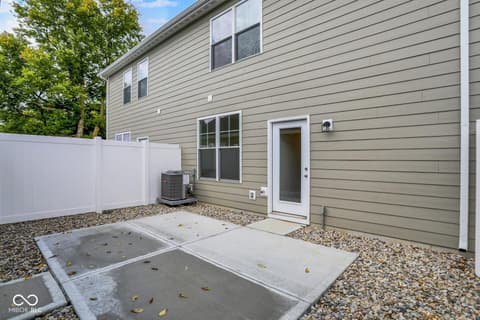 Photo of 8516 Goldfinch Road, Brownsburg, IN