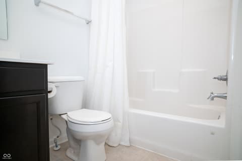 Photo of 1226 Arlington Drive, Greenfield, IN