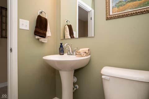 Photo of 1226 Arlington Drive, Greenfield, IN