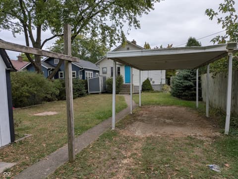 Yard at 926 N Bancroft Street, Indianapolis, IN