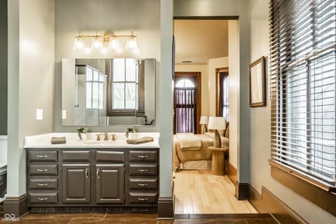 Primary bathroom at 1514 N College Avenue, Indianapolis, IN