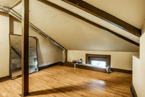 Bonus room at 1514 N College Avenue, Indianapolis, IN