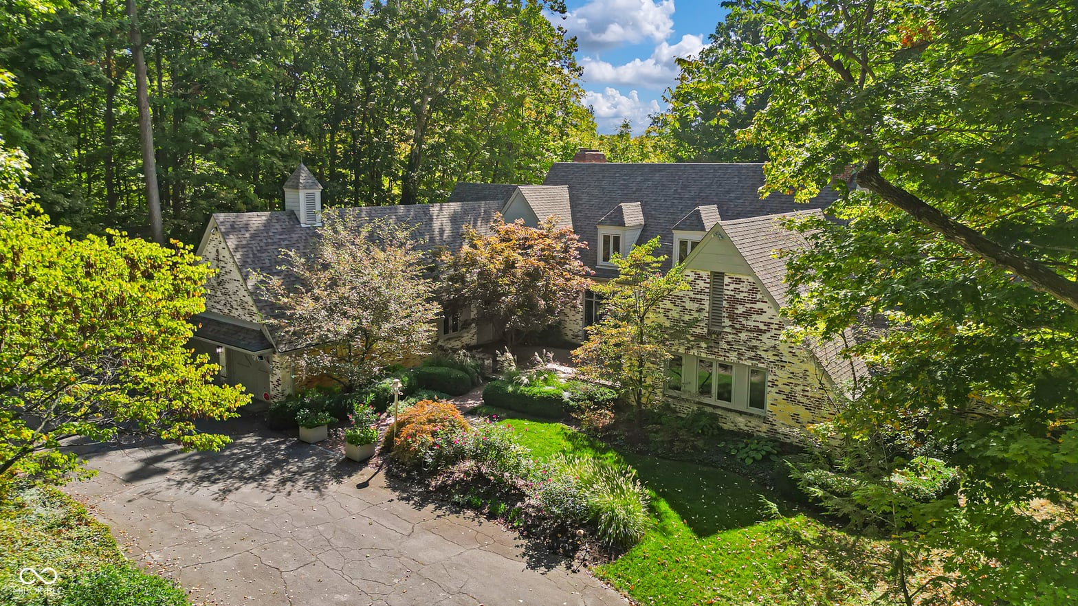 Photo of 6047 Brokenhurst Road, Indianapolis, IN