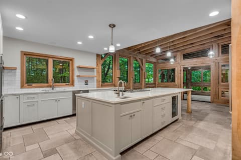 Photo of 6047 Brokenhurst Road, Indianapolis, IN