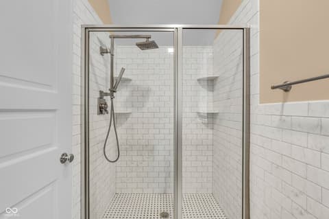 Photo of 6047 Brokenhurst Road, Indianapolis, IN