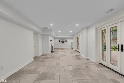 Photo of 6047 Brokenhurst Road, Indianapolis, IN