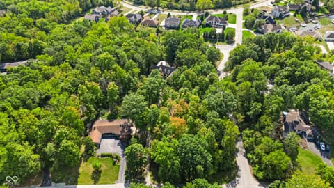 Photo of 6047 Brokenhurst Road, Indianapolis, IN