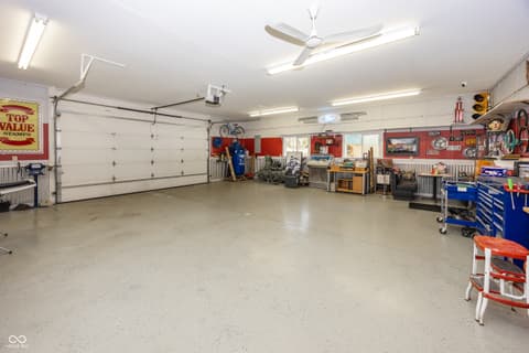 Garage at 4650 E Shady Lane, Mooresville, IN