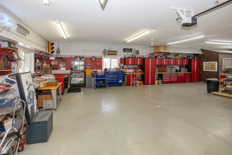Garage at 4650 E Shady Lane, Mooresville, IN