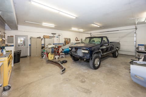 Garage at 4650 E Shady Lane, Mooresville, IN