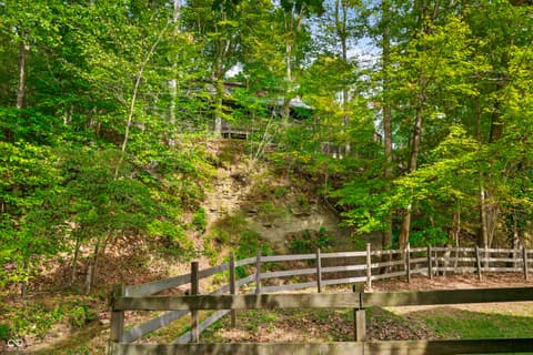 Photo of 5998 Bear Creek Road, Morgantown, IN