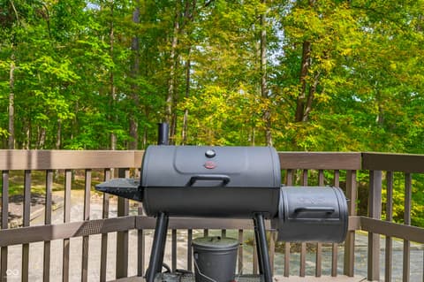 Photo of 5998 Bear Creek Road, Morgantown, IN
