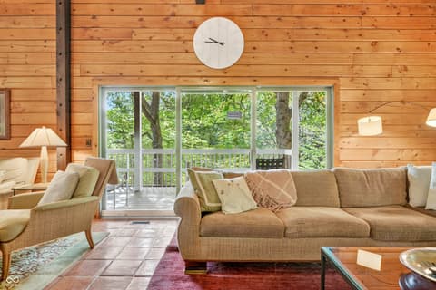 Photo of 5998 Bear Creek Road, Morgantown, IN