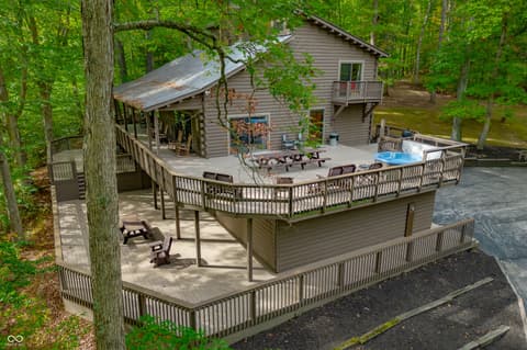 Photo of 5998 Bear Creek Road, Morgantown, IN