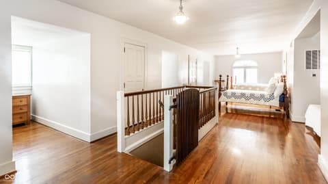 Photo of 914 S Center Street, Terre Haute, IN