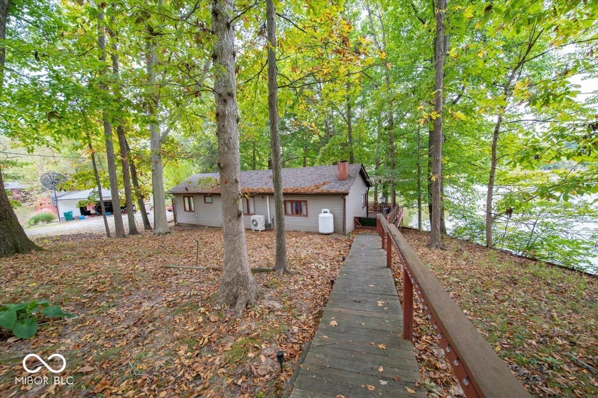 Photo of 8630 N Briarwood Lake East Drive, Monrovia, IN
