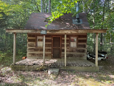Photo of 517 N Pioneer Road, Center Point, IN