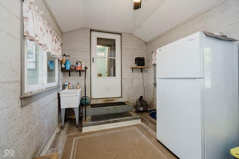 Photo of 26695 Six Points Road, Sheridan, IN