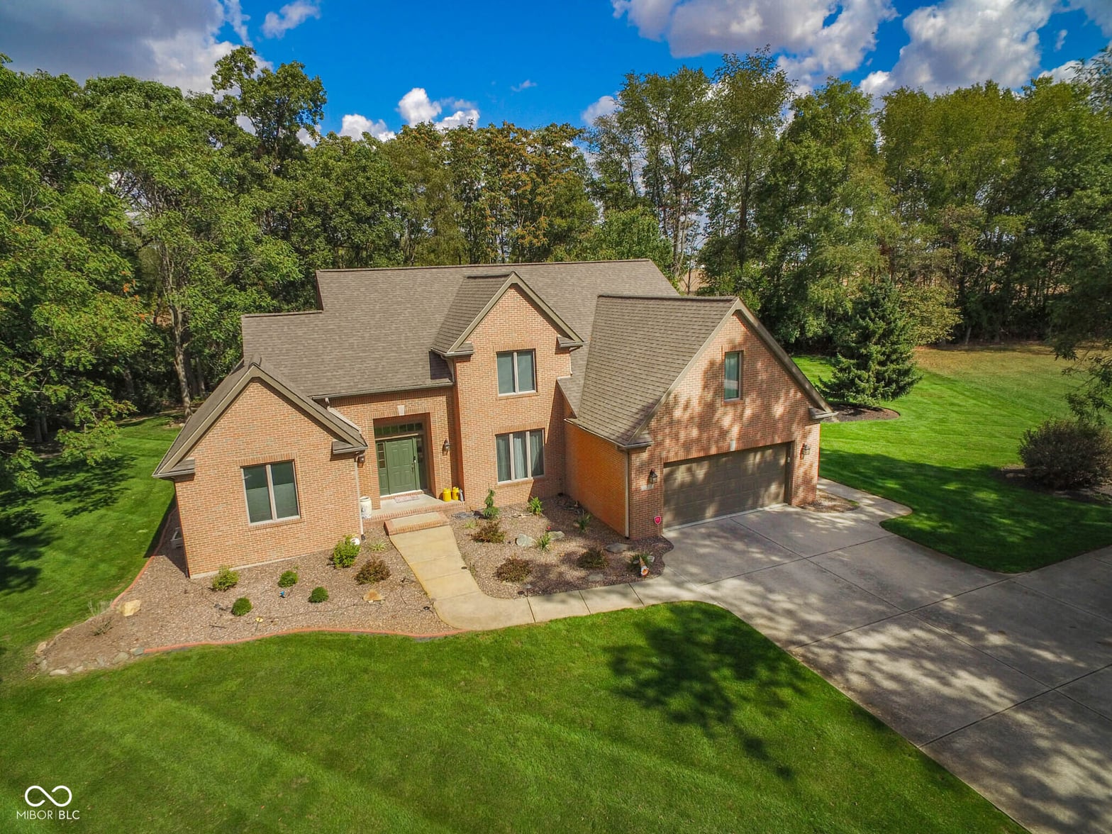 Front exterior at 11710 W Briarwood Court, Monticello, IN