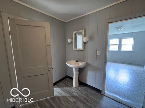 Photo of 625 E Beech Street, Winchester, IN