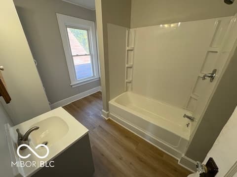 Photo of 304 N Hackley Street, Muncie, IN