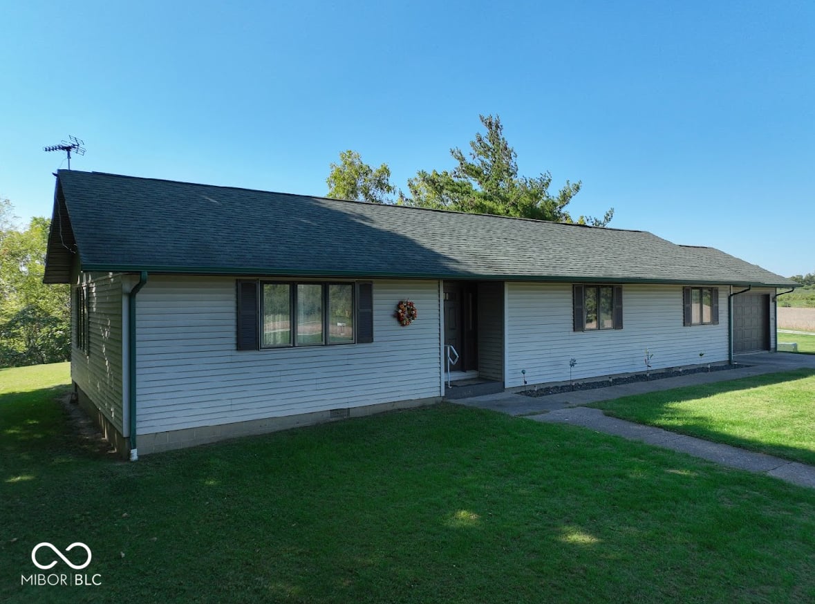 Front exterior at 3148 S Coffing Brothers Road, Kingman, IN