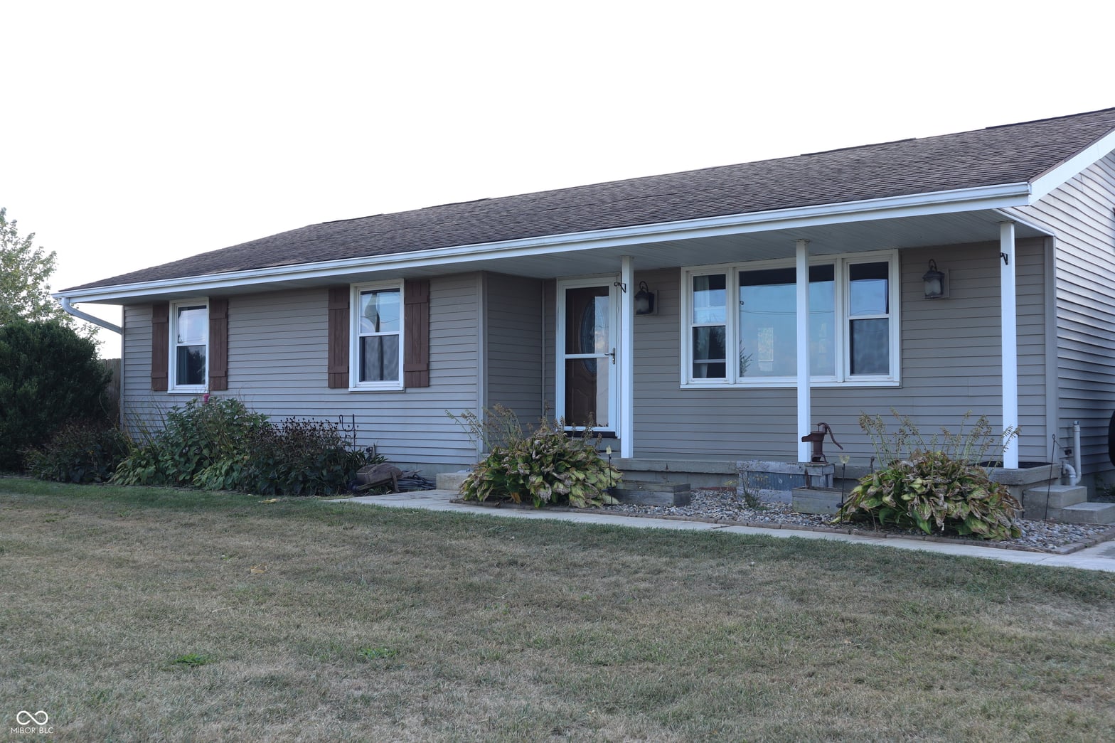 Front exterior at 5979 W SR 38, Mulberry, IN