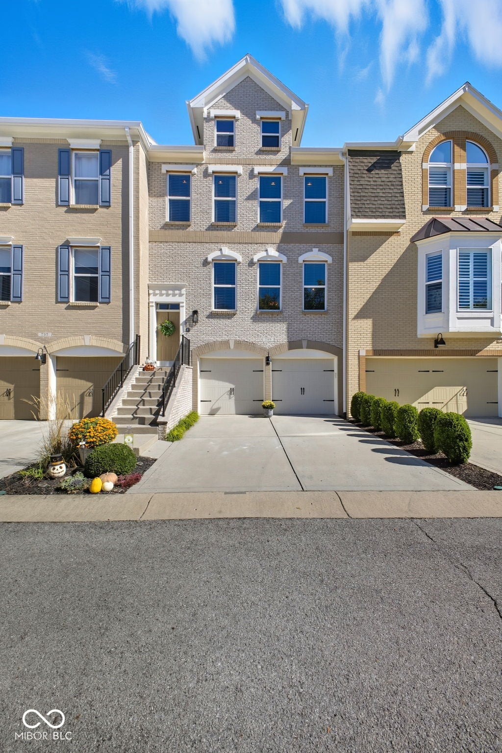 Photo of 789 Greenford Trail N, Carmel, IN