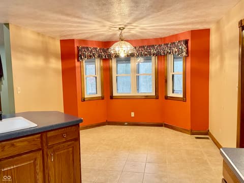 Dining room at 1564 W County Road 1050 S, Cloverdale, IN