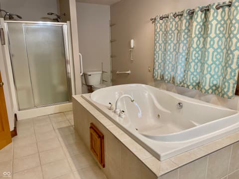 Primary bathroom at 1564 W County Road 1050 S, Cloverdale, IN