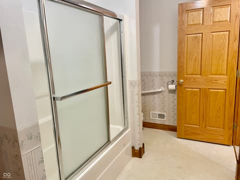 Bathroom at 1564 W County Road 1050 S, Cloverdale, IN