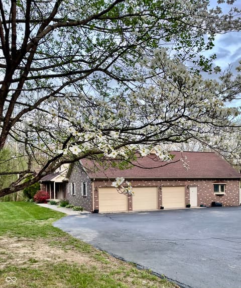 Photo of 1564 W County Road 1050 S, Cloverdale, IN