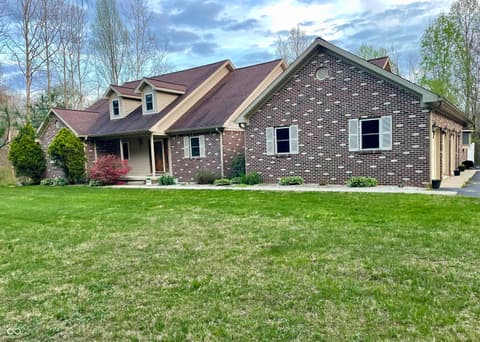 Photo of 1564 W County Road 1050 S, Cloverdale, IN