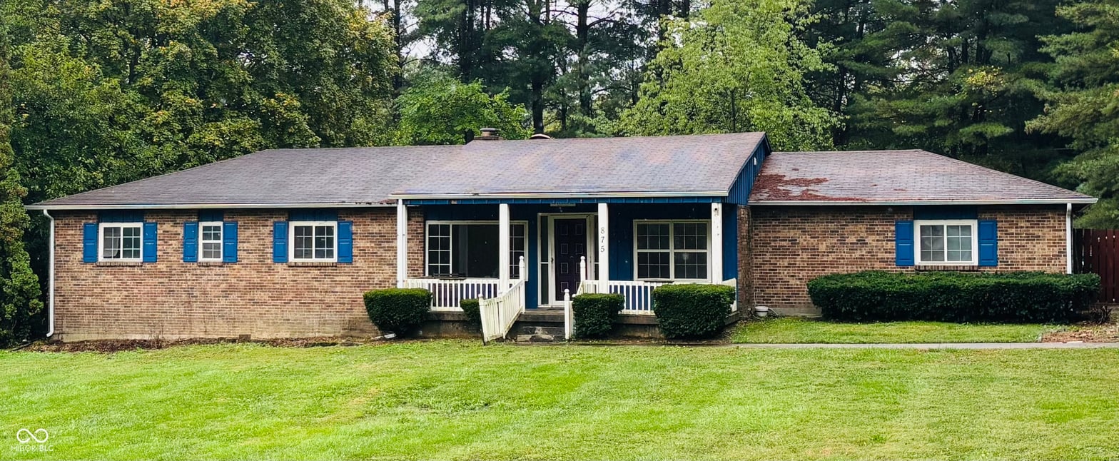 Front exterior at 875 W Malone Drive, Connersville, IN