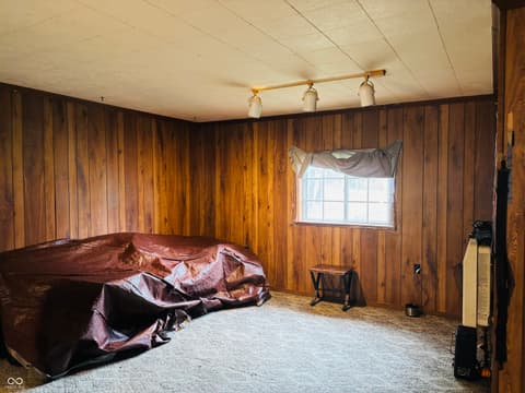 Bedroom at 875 W Malone Drive, Connersville, IN
