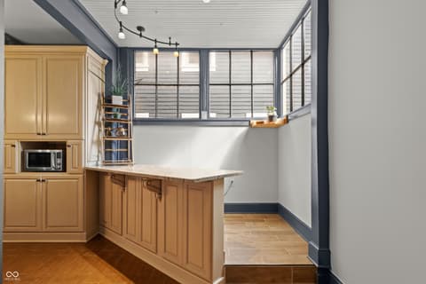 Bar — 1401 Marlowe Avenue, Indianapolis, IN