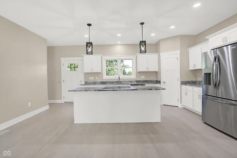 Photo of 10618 N 300 E, Morristown, IN