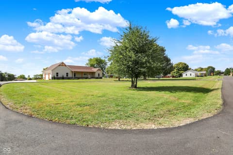 Photo of 10618 N 300 E, Morristown, IN