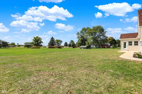 Photo of 10618 N 300 E, Morristown, IN