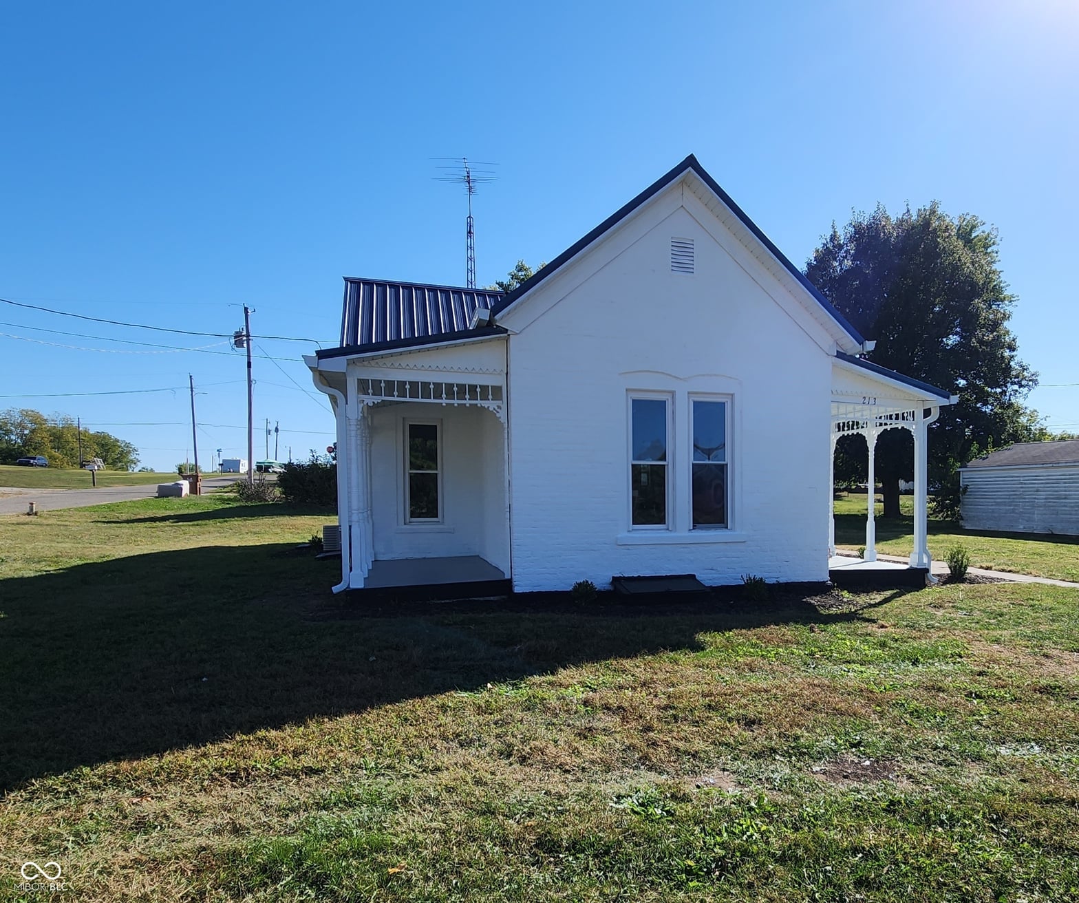 Backyard at 213 Chambers Street, Veedersburg, IN